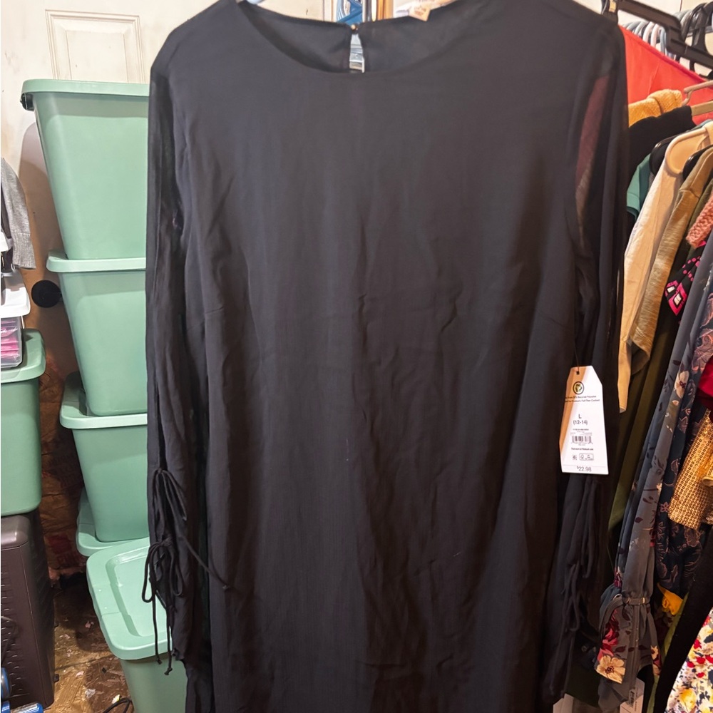 Time and Tru Black Long Sleeve Tie Cuff Dress